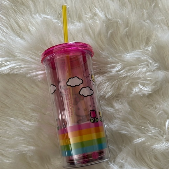 🆕 Hello Kitty Spring and Summer Flowers Rainbow Plastic Cold Cup with Lid/Straw - Picture 6 of 6